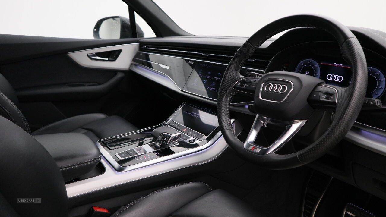 Apr 2023 Audi Q7 50 TDI Quattro S Line 5dr Tiptronic