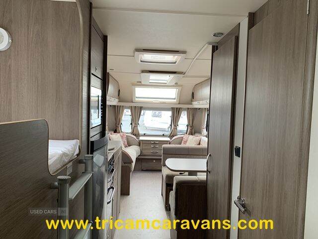 2017 Compass Kensington 866/6, 8' Wide, Twin Axle, Fixed Bunks