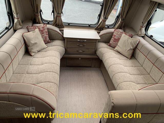 2017 Compass Kensington 866/6, 8' Wide, Twin Axle, Fixed Bunks