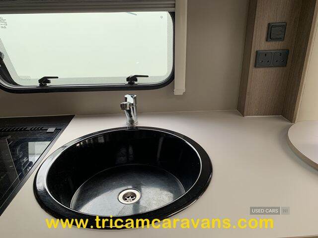 2017 Compass Kensington 866/6, 8' Wide, Twin Axle, Fixed Bunks