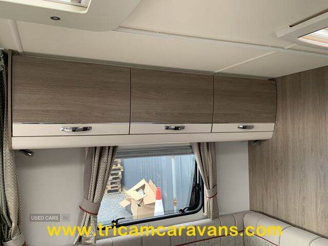 2017 Compass Kensington 866/6, 8' Wide, Twin Axle, Fixed Bunks