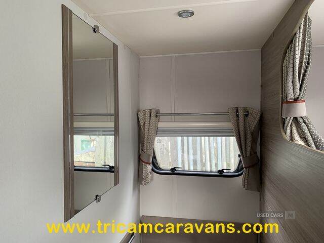 2017 Compass Kensington 866/6, 8' Wide, Twin Axle, Fixed Bunks