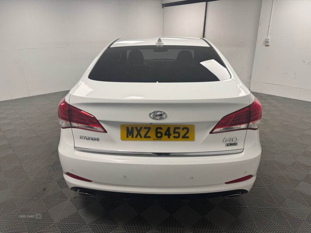 Jan 2018 Hyundai i40 1.7 CRDi Blue Drive SE Nav Bus 4dr DCT