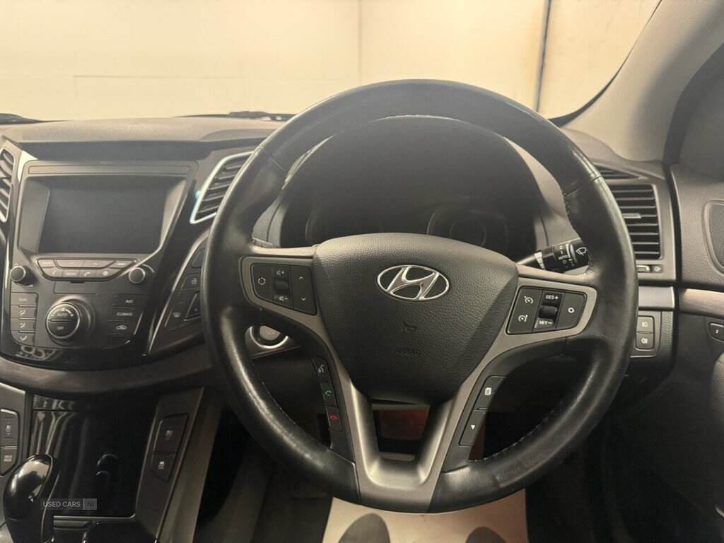 Jan 2018 Hyundai i40 1.7 CRDi Blue Drive SE Nav Bus 4dr DCT