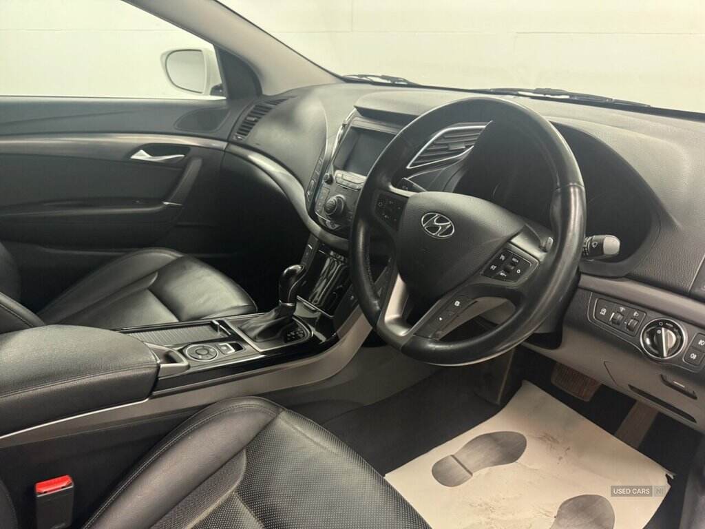 Jan 2018 Hyundai i40 1.7 CRDi Blue Drive SE Nav Bus 4dr DCT