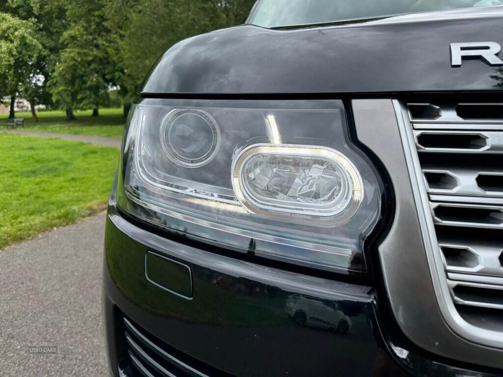 Mar 2014 Land Rover Range Rover 3.0 TDV6 Vogue 4dr Auto