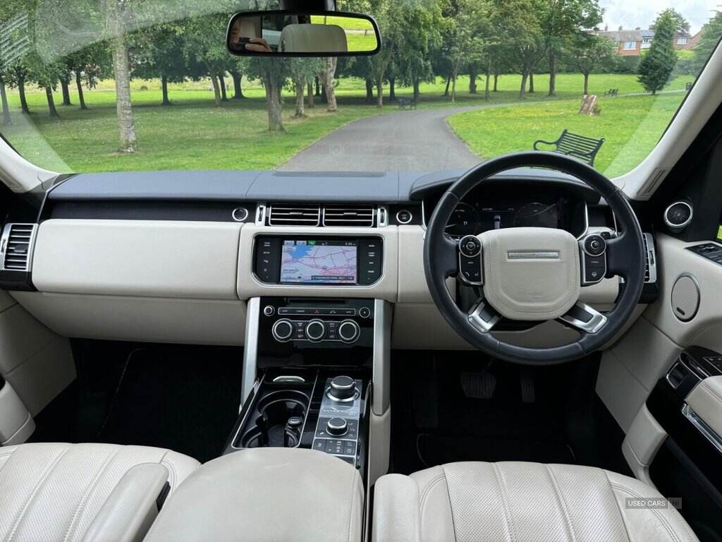 Mar 2014 Land Rover Range Rover 3.0 TDV6 Vogue 4dr Auto
