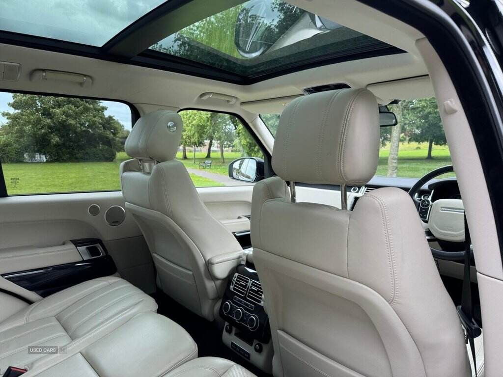 Mar 2014 Land Rover Range Rover 3.0 TDV6 Vogue 4dr Auto