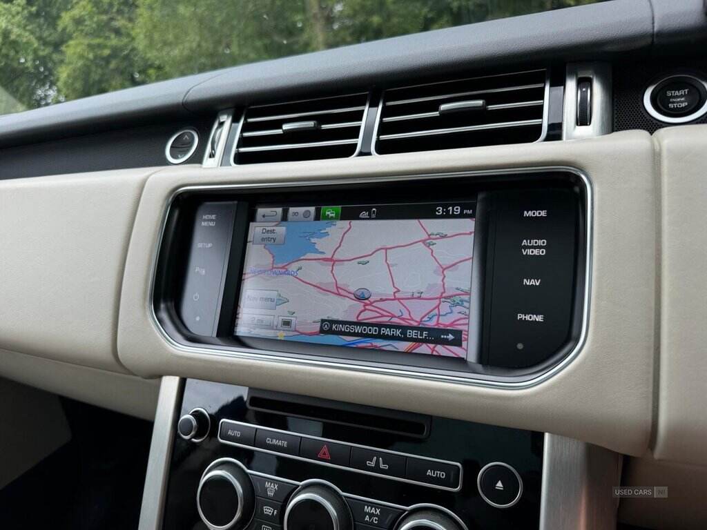 Mar 2014 Land Rover Range Rover 3.0 TDV6 Vogue 4dr Auto