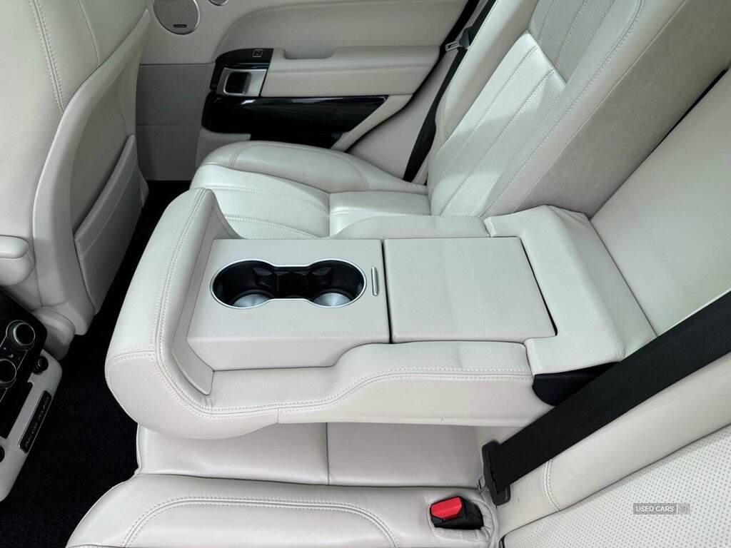 Mar 2014 Land Rover Range Rover 3.0 TDV6 Vogue 4dr Auto