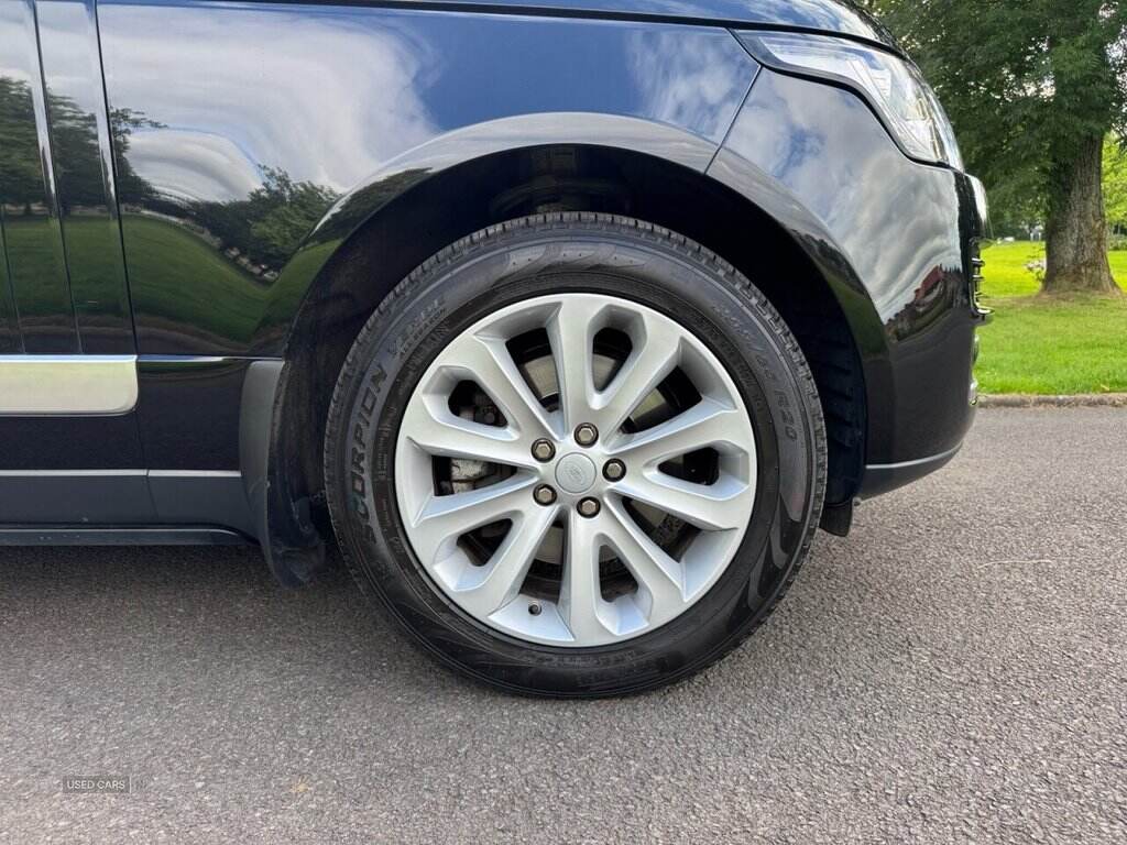 Mar 2014 Land Rover Range Rover 3.0 TDV6 Vogue 4dr Auto