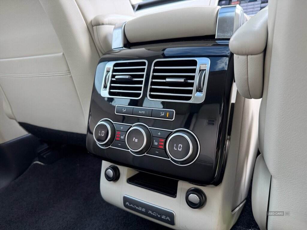 Mar 2014 Land Rover Range Rover 3.0 TDV6 Vogue 4dr Auto