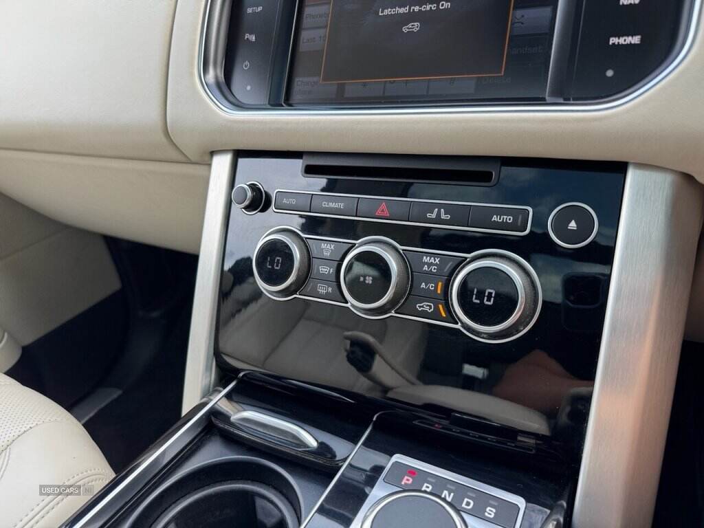 Mar 2014 Land Rover Range Rover 3.0 TDV6 Vogue 4dr Auto