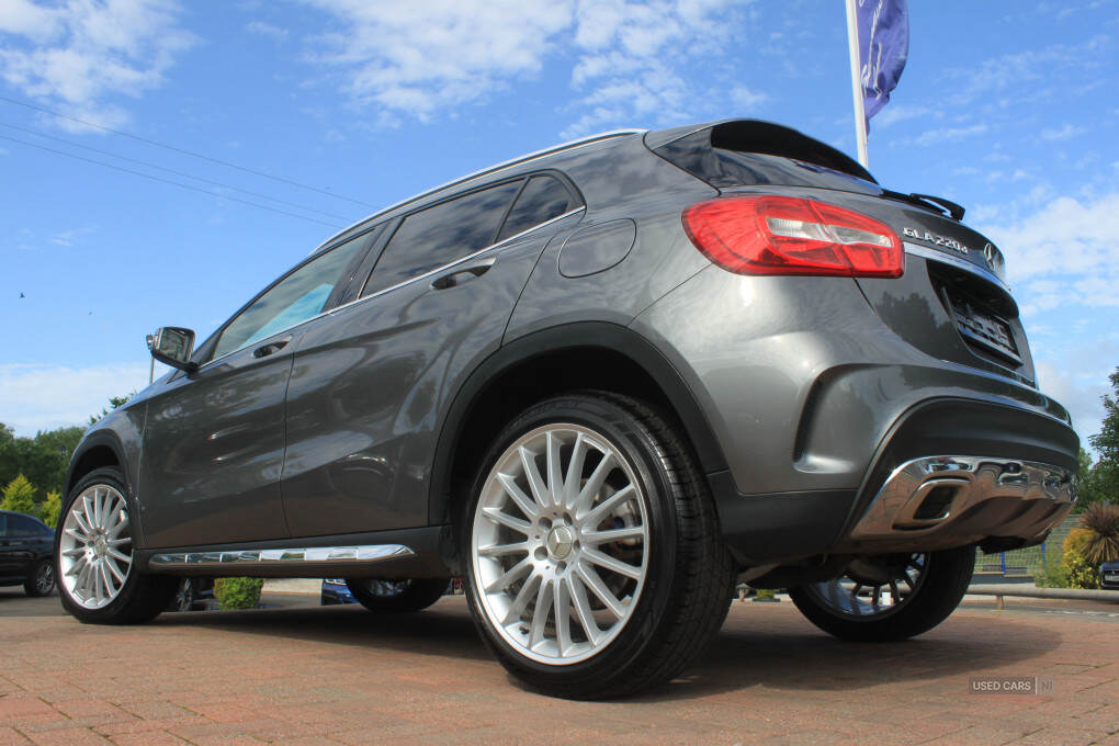 Jan 2018 Mercedes-Benz GLA GLA 220d 4Matic AMG Line 5dr Auto