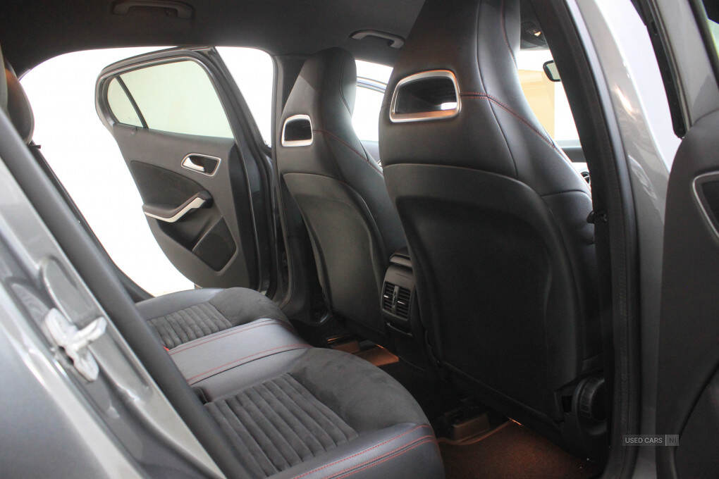 Jan 2018 Mercedes-Benz GLA GLA 220d 4Matic AMG Line 5dr Auto