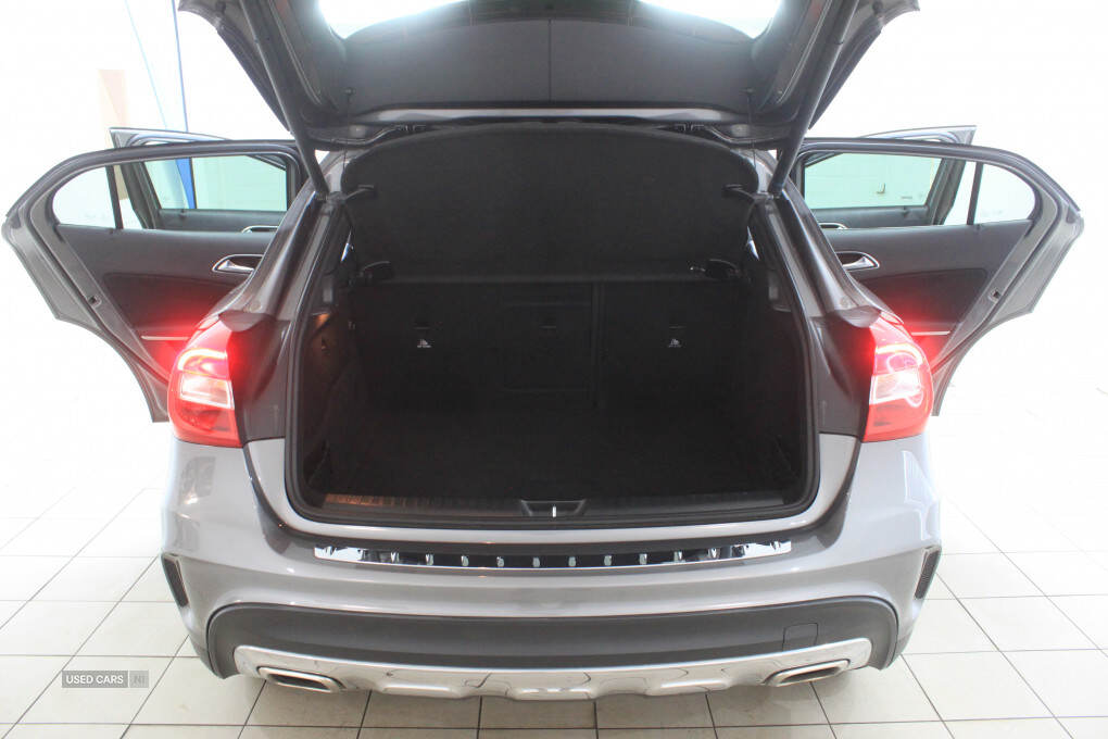 Jan 2018 Mercedes-Benz GLA GLA 220d 4Matic AMG Line 5dr Auto