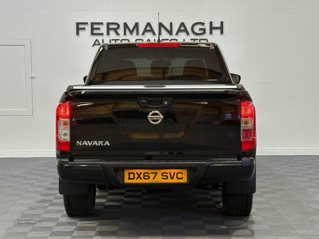 Sep 2017 Nissan Navara Double Cab Pick Up Acenta+ 2.3dCi 190 4WD