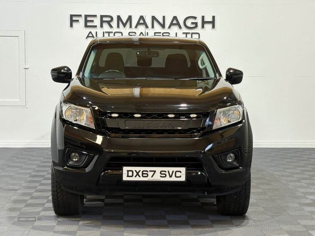 Sep 2017 Nissan Navara Double Cab Pick Up Acenta+ 2.3dCi 190 4WD