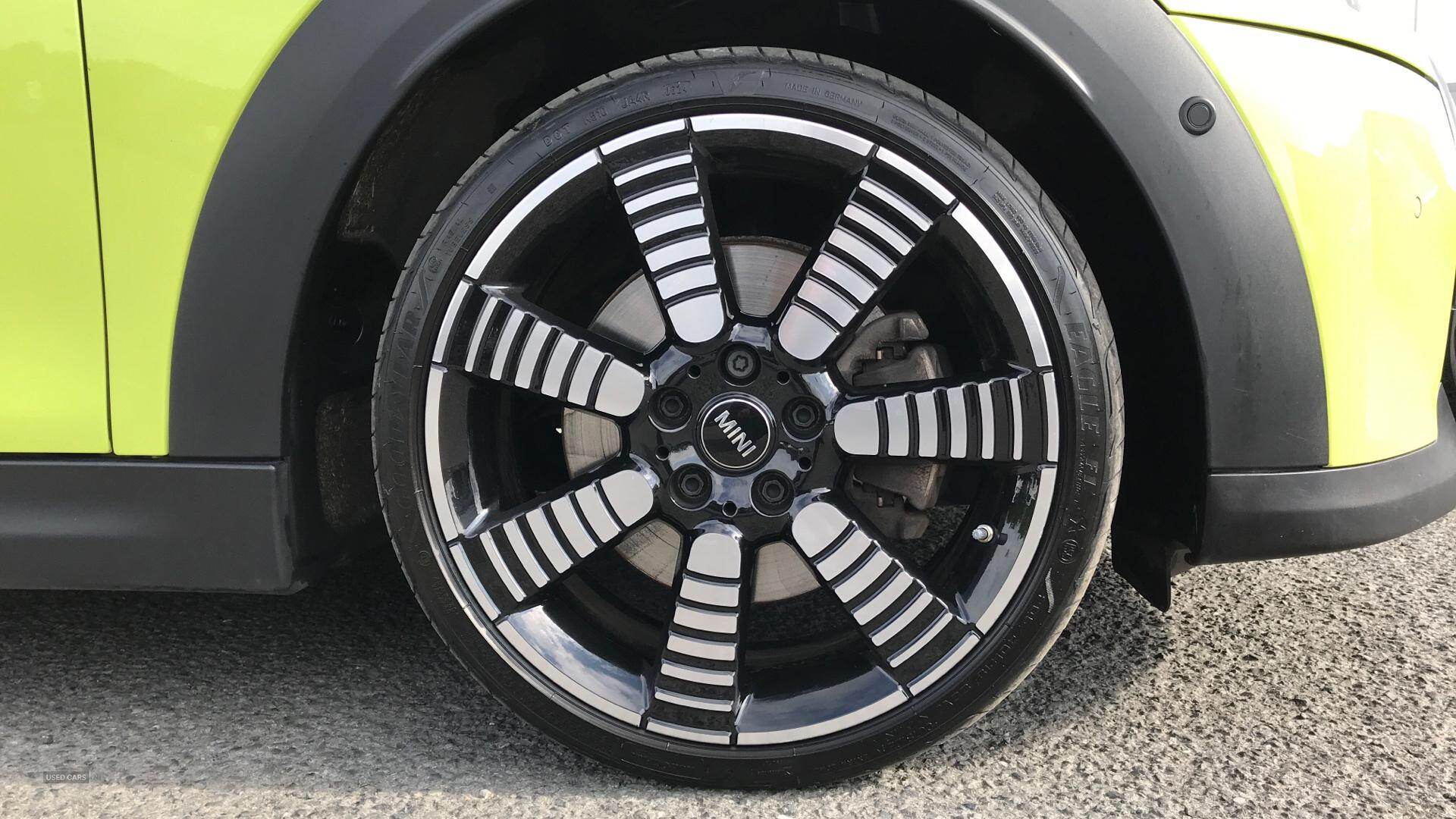 Oct 2022 MINI Hatch 2.0 Cooper S Exclusive 3dr Auto