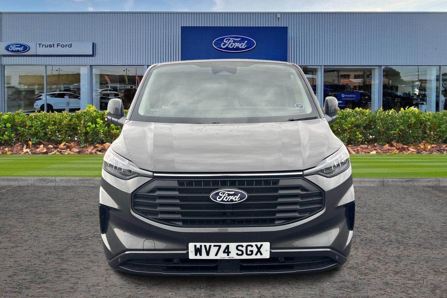 Sep 2024 Ford Transit Custom 2.0 EcoBlue 136ps H1 Van Limited Auto