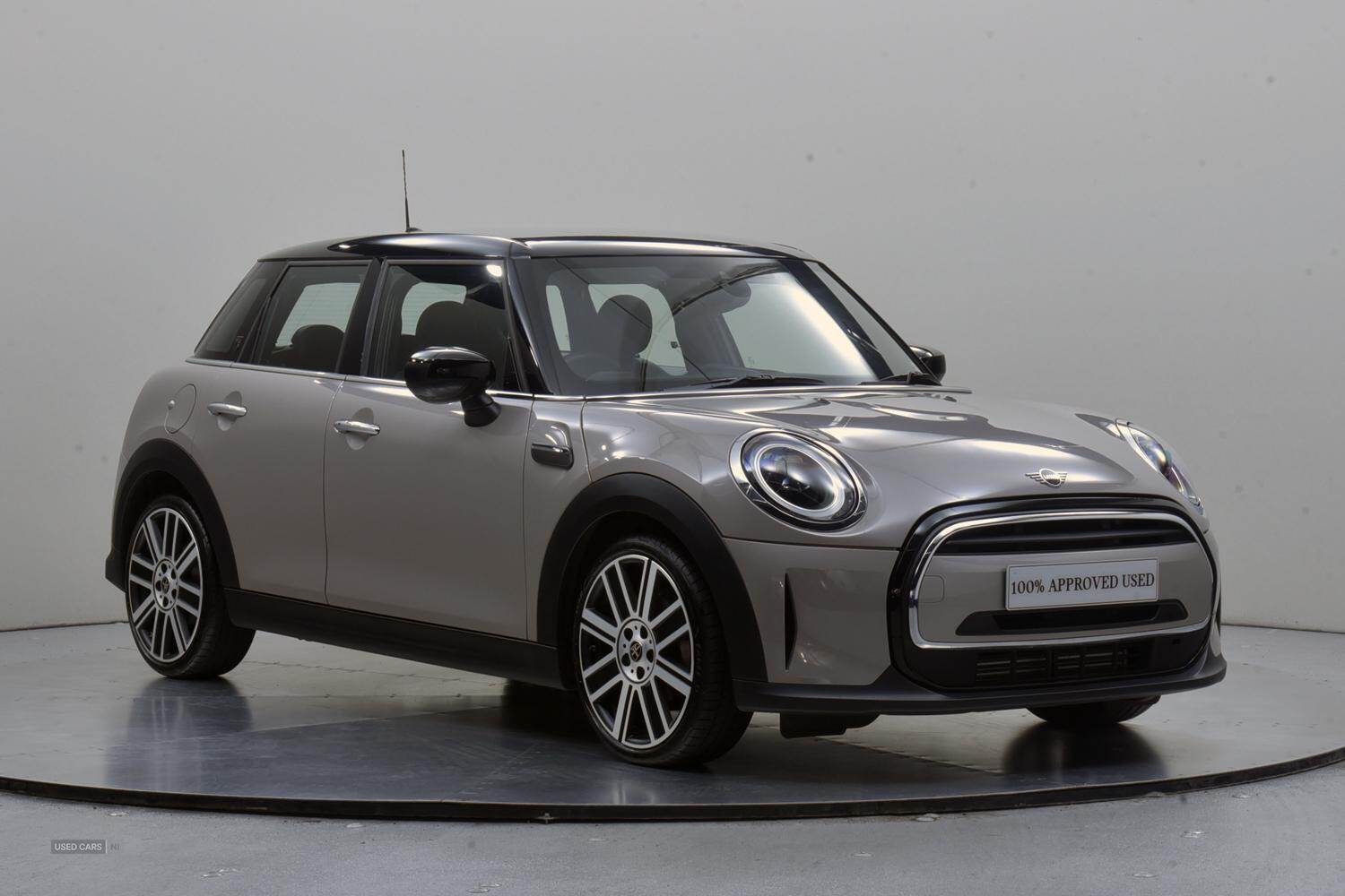 Mar 2023 MINI HATCHBACK 1.5 Cooper Exclusive 5dr Auto [Comfort/Nav Pack]