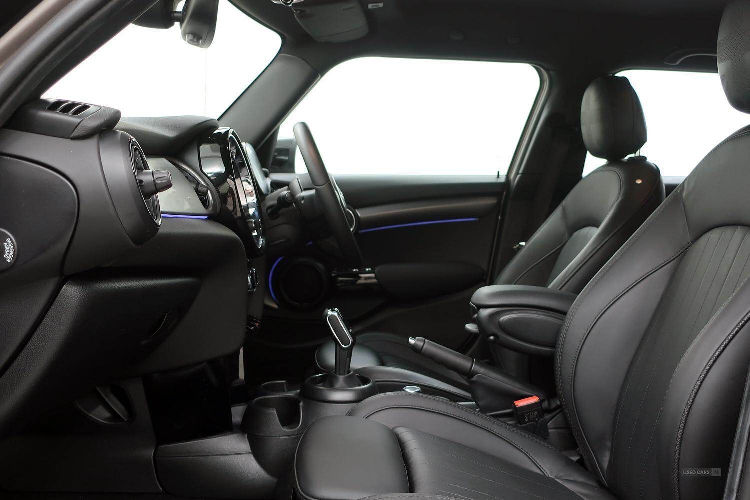 Mar 2023 MINI HATCHBACK 1.5 Cooper Exclusive 5dr Auto [Comfort/Nav Pack]
