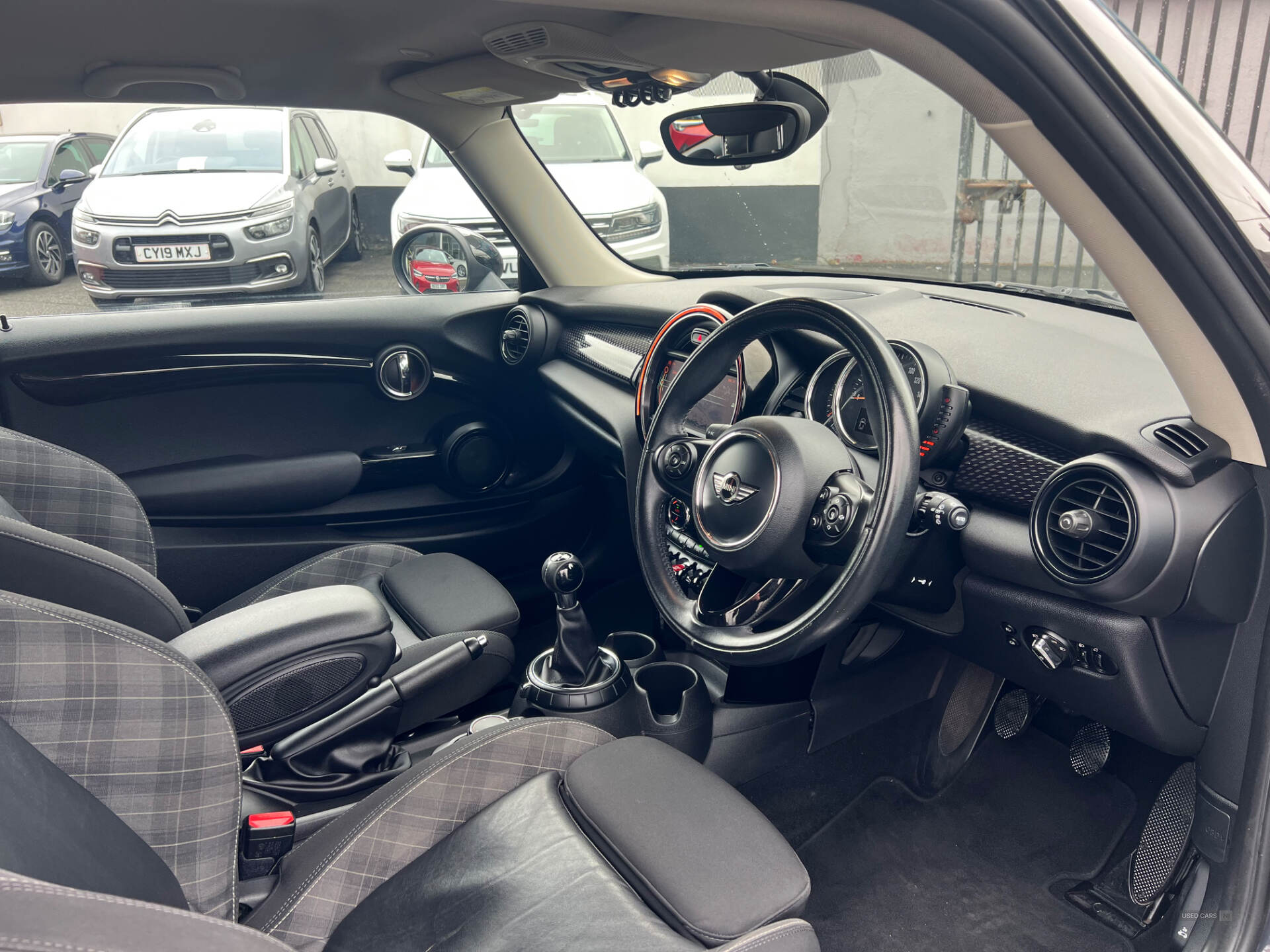 MINI Hatch DIESEL in Antrim