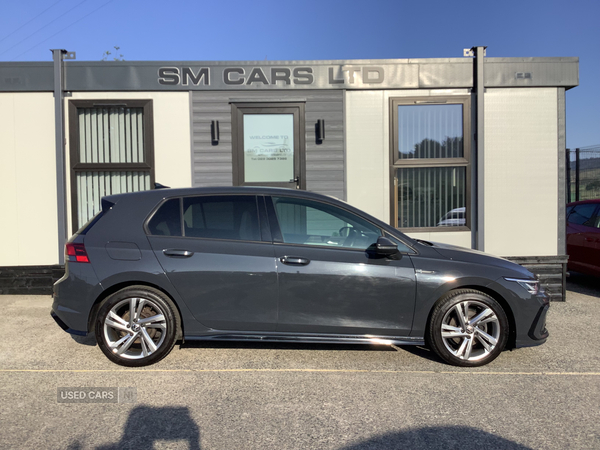Volkswagen Golf HATCHBACK in Down