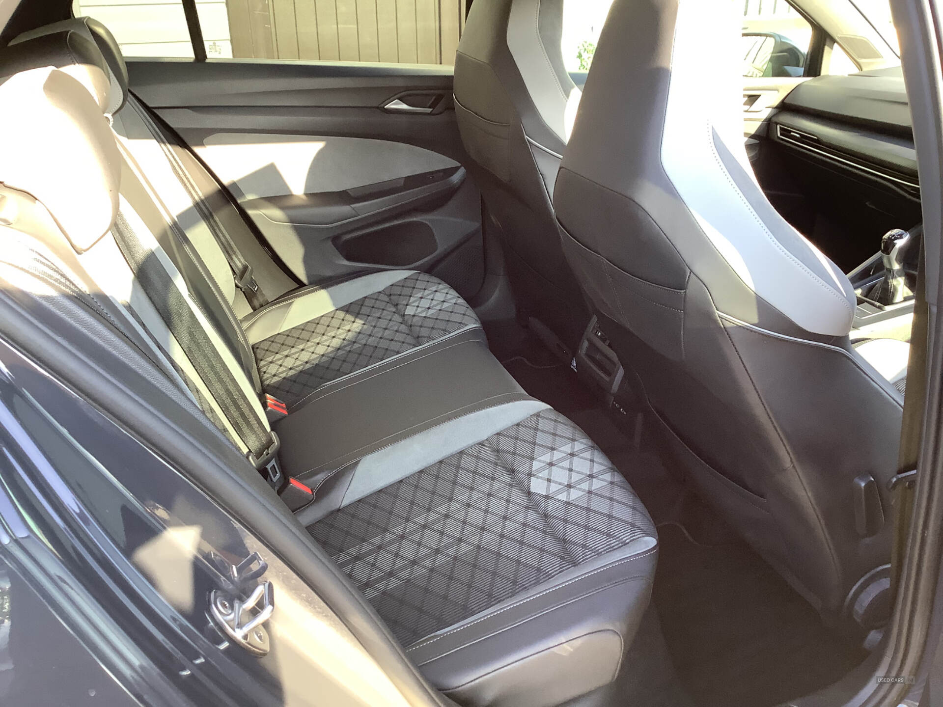 Volkswagen Golf HATCHBACK in Down