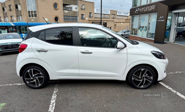 Hyundai i10 HATCHBACK in Down