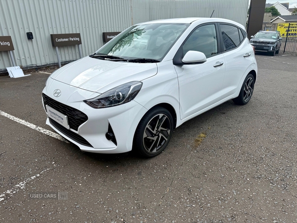 Hyundai i10 HATCHBACK in Down