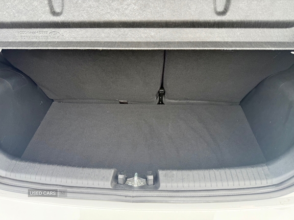 Hyundai i10 HATCHBACK in Down