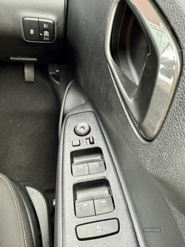 Hyundai i10 HATCHBACK in Down