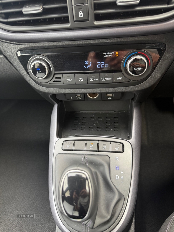 Hyundai i10 HATCHBACK in Down