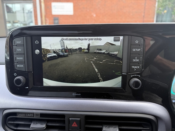 Hyundai i10 HATCHBACK in Down