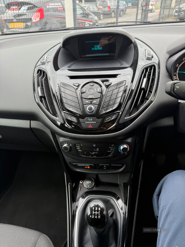 Ford B-Max HATCHBACK in Down