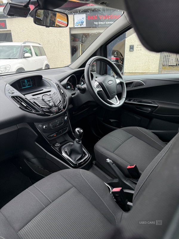 Ford B-Max HATCHBACK in Down