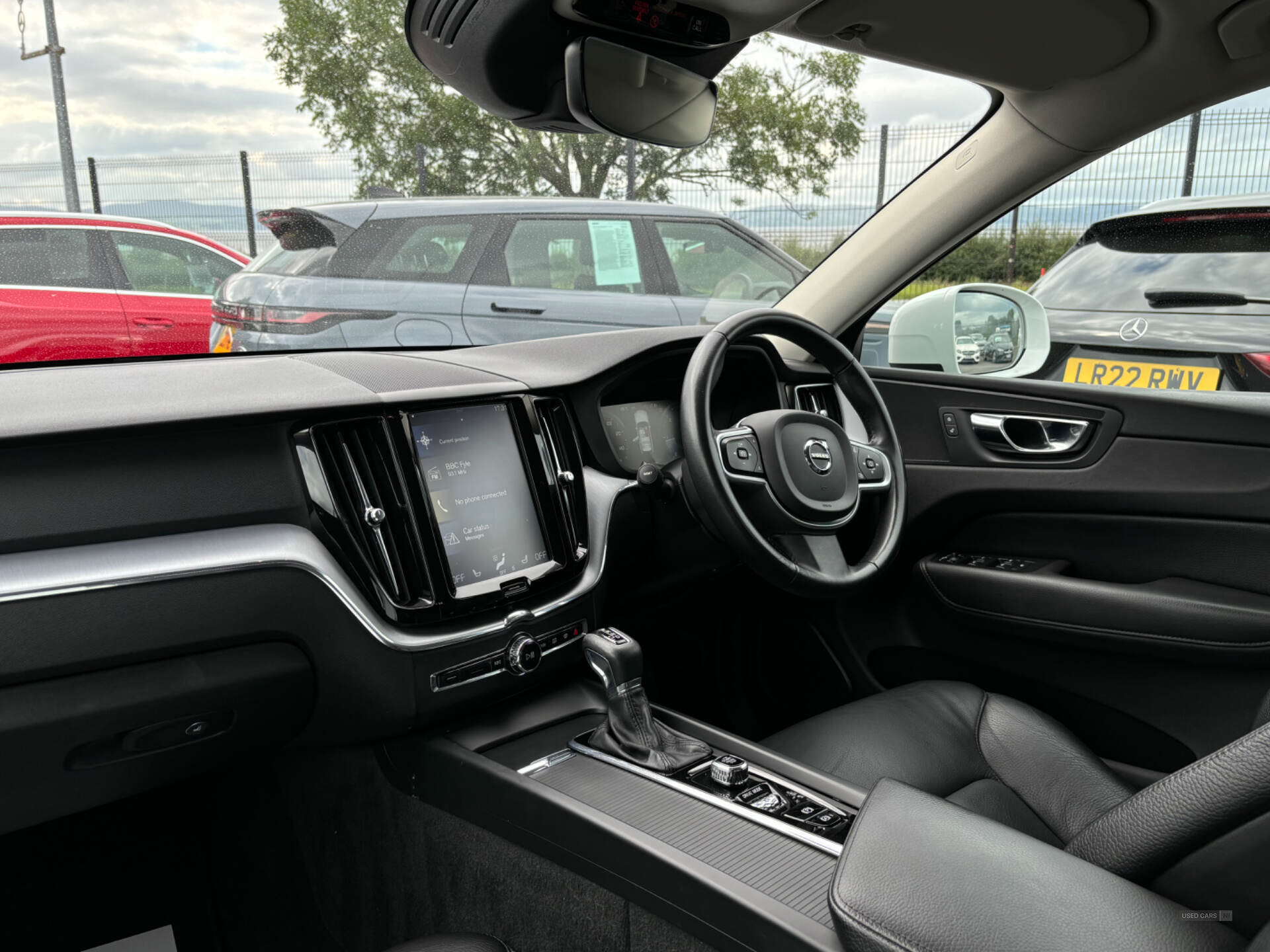 Car Thumbnail 5