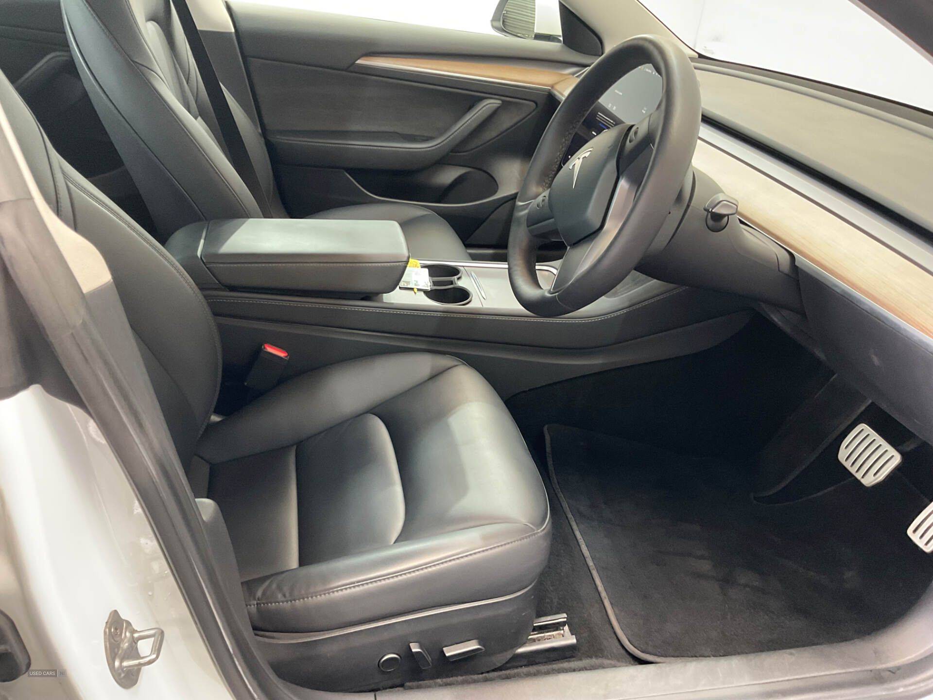 Jun 2021 TESLA Model 3 Performance AWD 4dr [Performance Upgrade] Auto