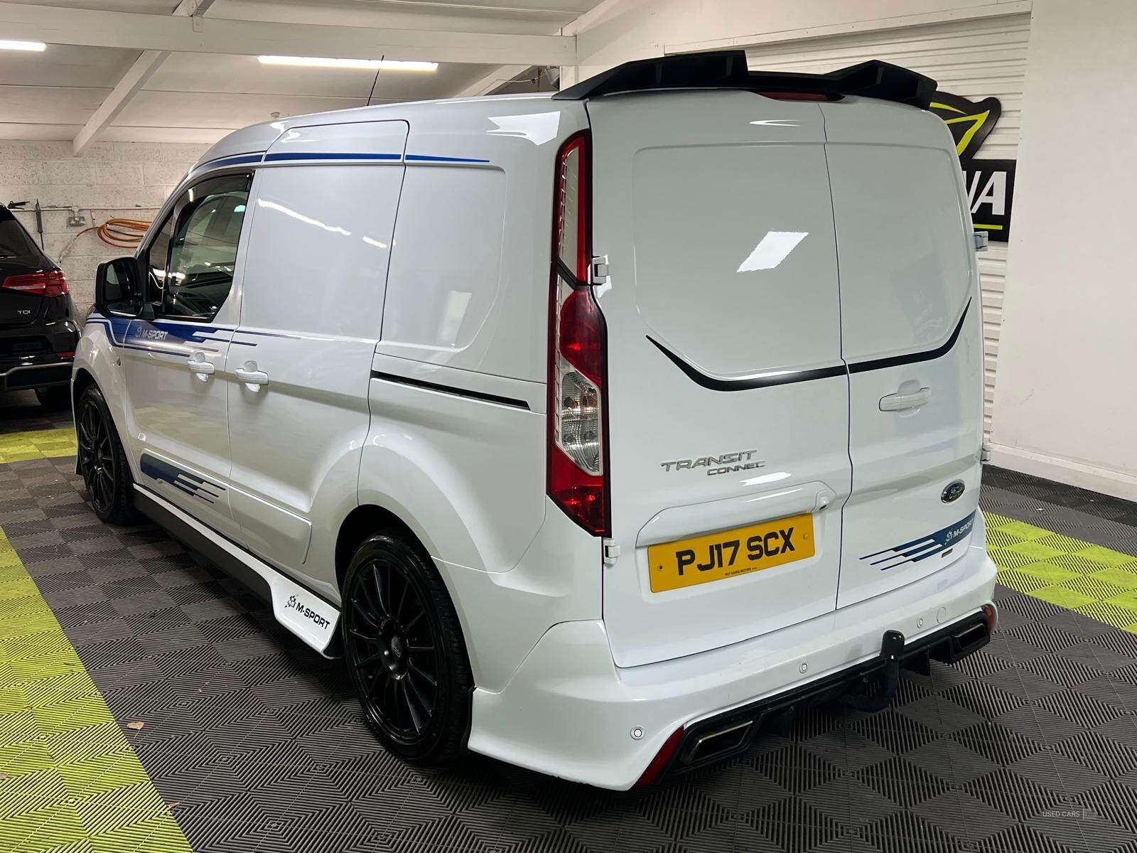 Mar 2017 Ford Transit Connect 1.5 TDCi 120ps Limited Van