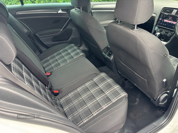 Volkswagen Golf DIESEL HATCHBACK in Derry / Londonderry