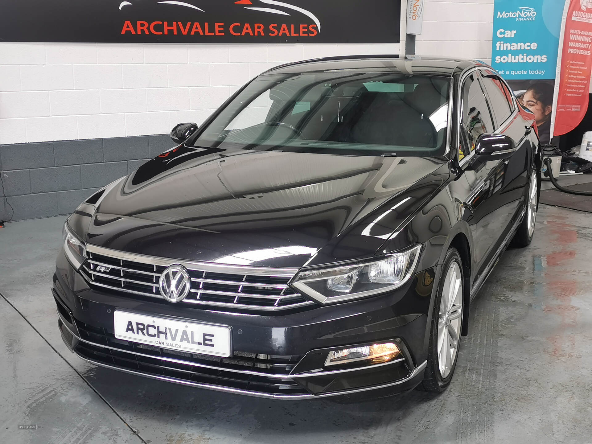 Volkswagen Passat DIESEL SALOON in Down