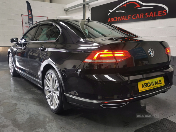 Volkswagen Passat DIESEL SALOON in Down