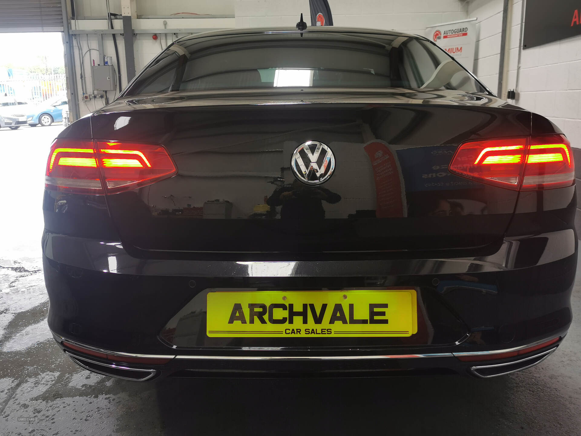 Volkswagen Passat DIESEL SALOON in Down