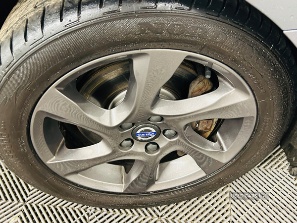 Volvo V40 DIESEL HATCHBACK in Antrim