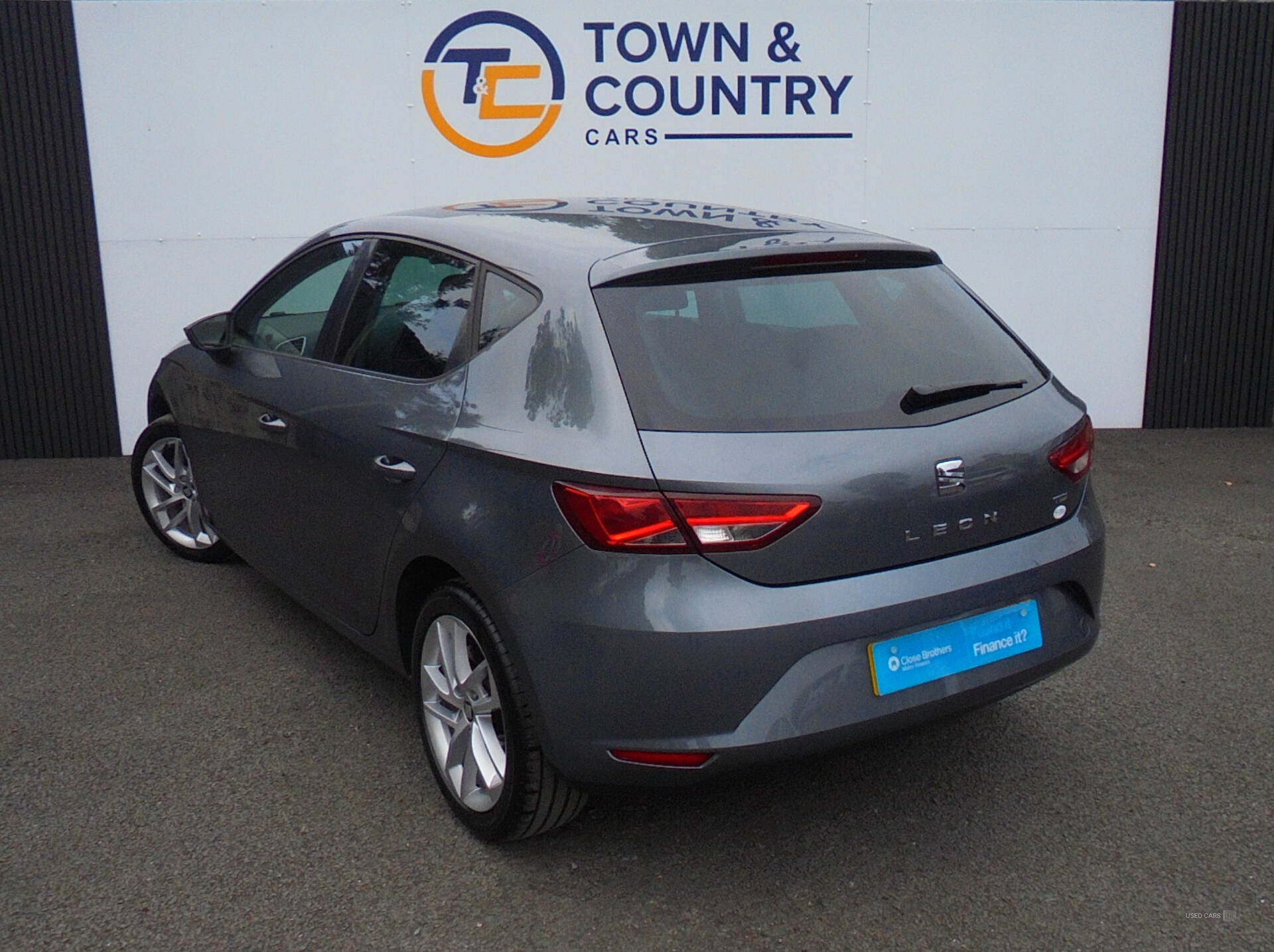 Seat Leon DIESEL HATCHBACK in Antrim