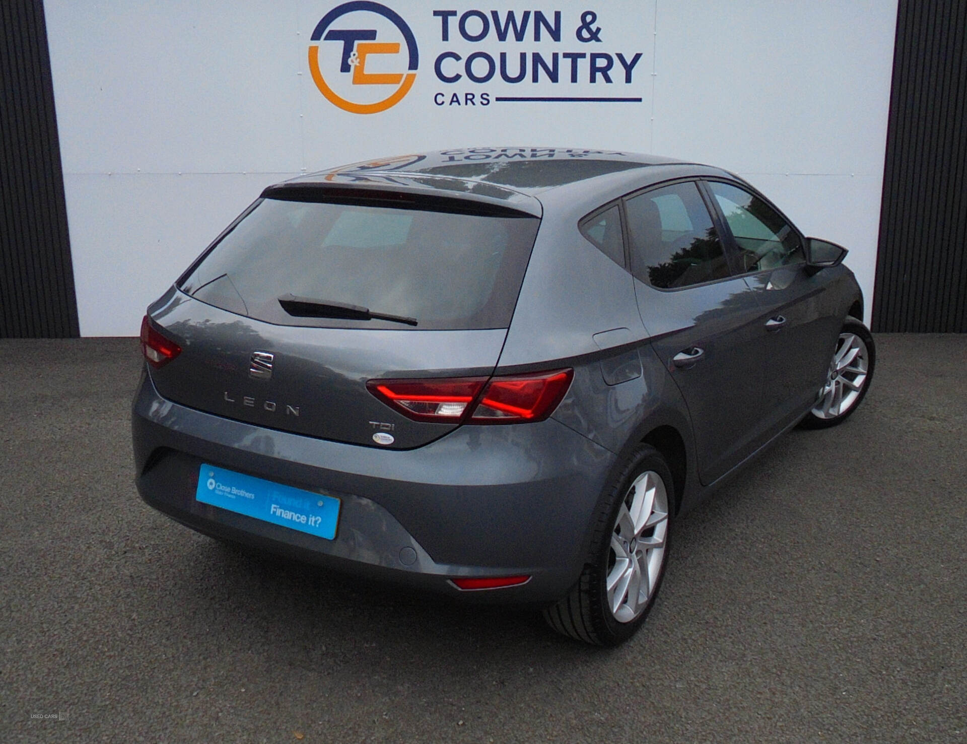 Seat Leon DIESEL HATCHBACK in Antrim