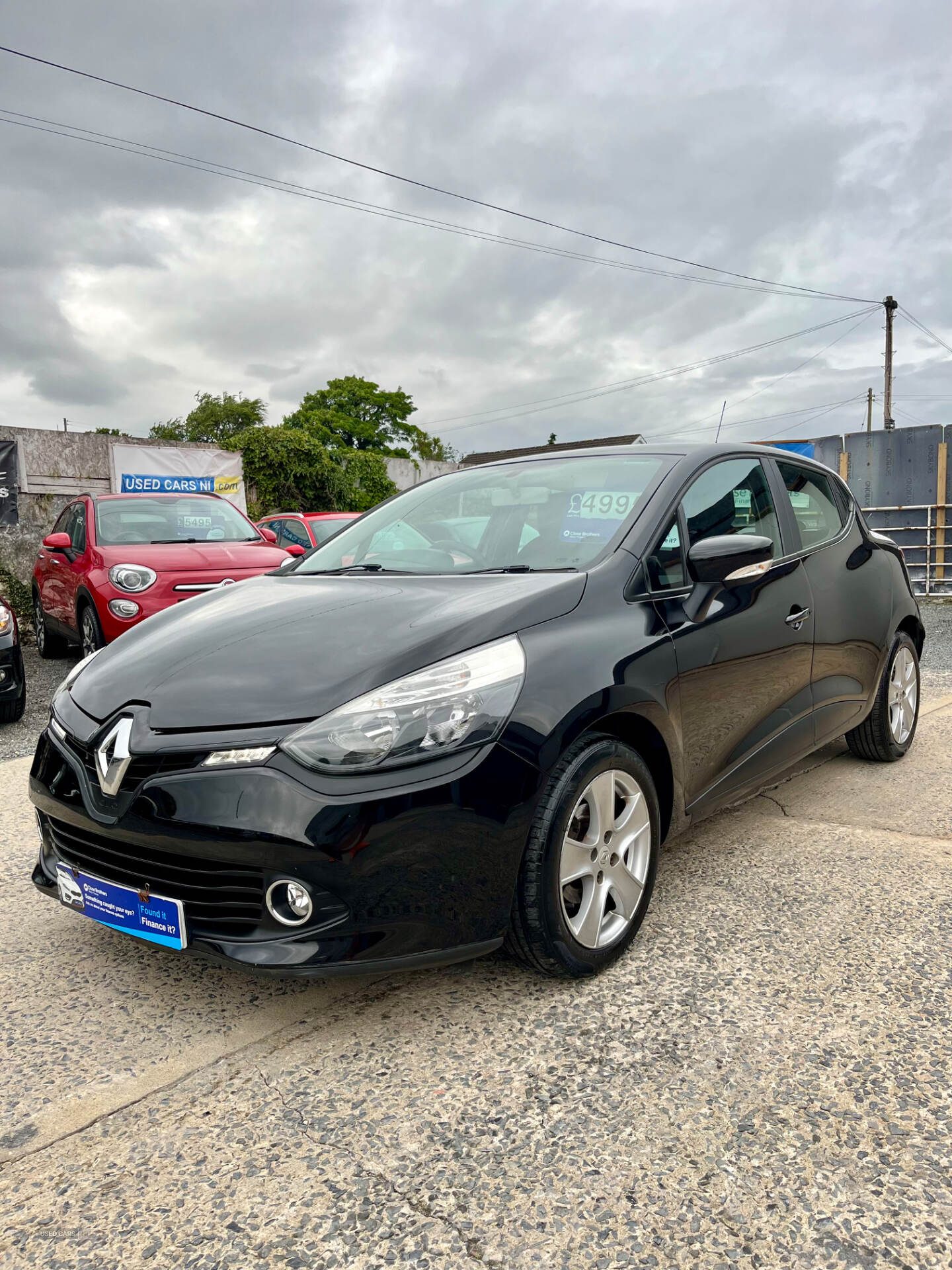 Renault Clio HATCHBACK in Down