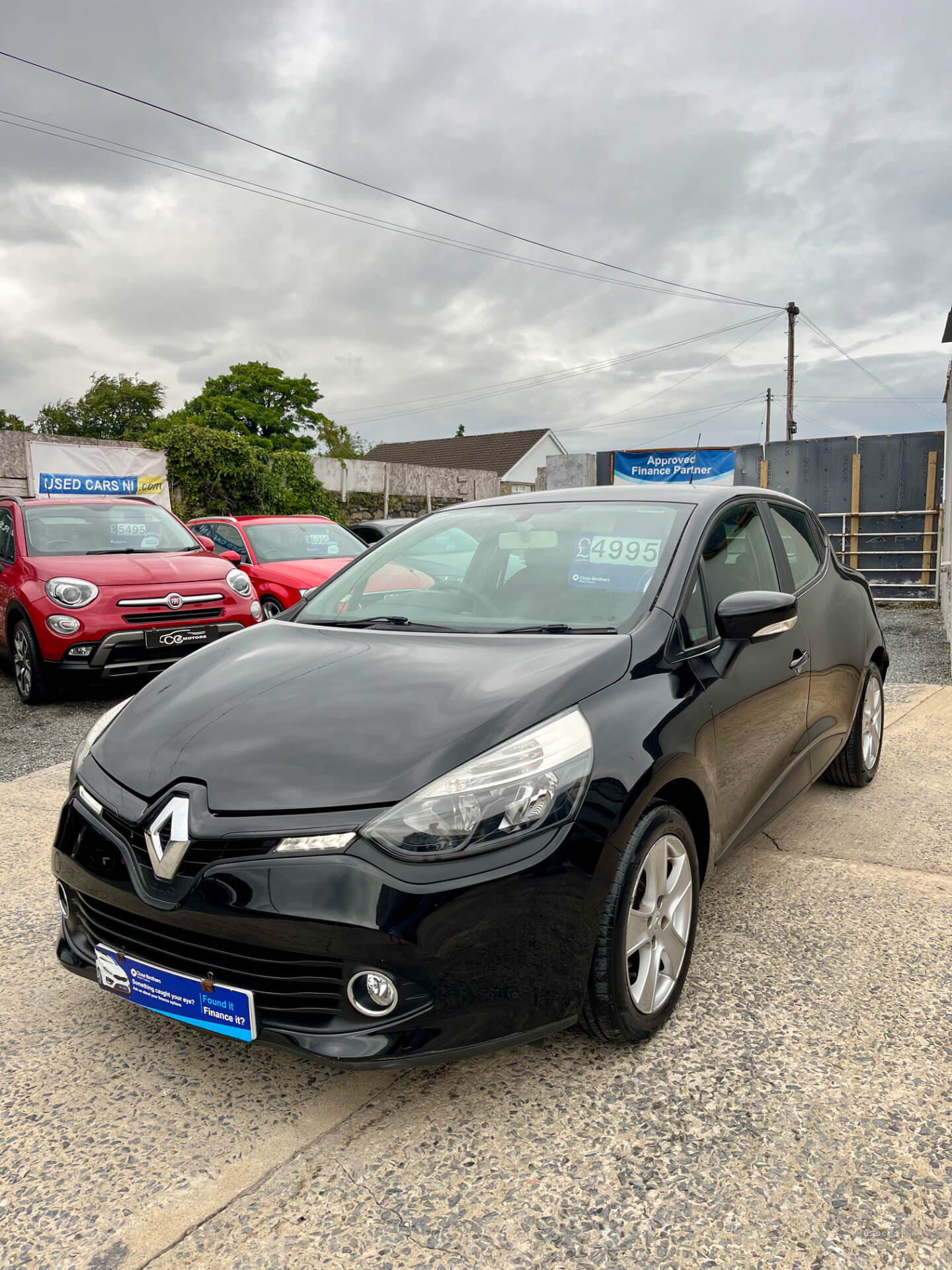 Renault Clio HATCHBACK in Down