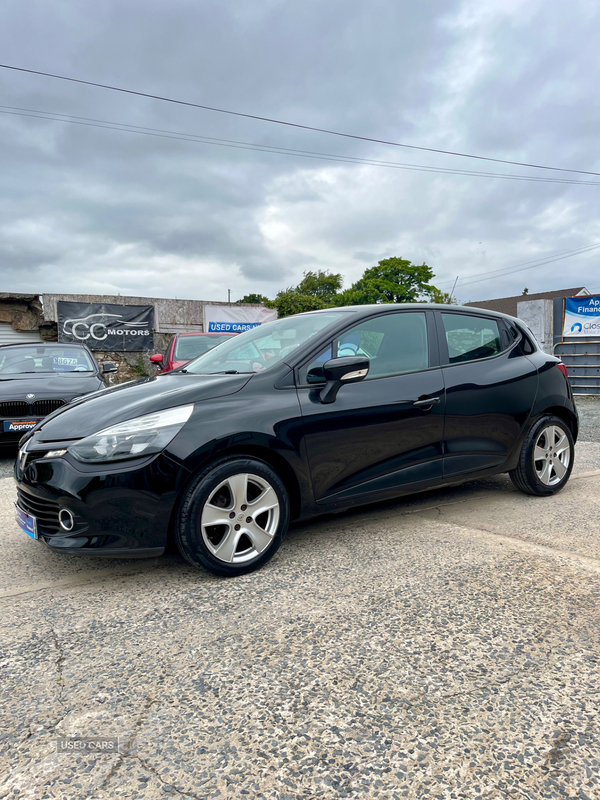 Renault Clio HATCHBACK in Down